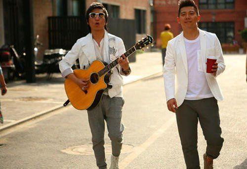 羽泉爆料唱歌视频大全集,揭秘羽泉爆料的独家唱歌视频大全集  第1张